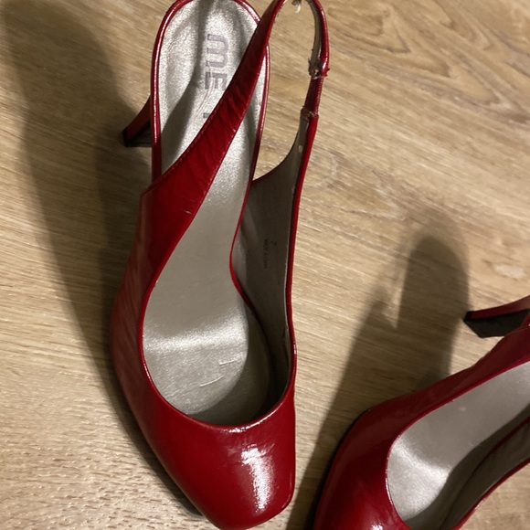 ME TOO Red patent leather sling backs size 7 - Picture 2 of 8